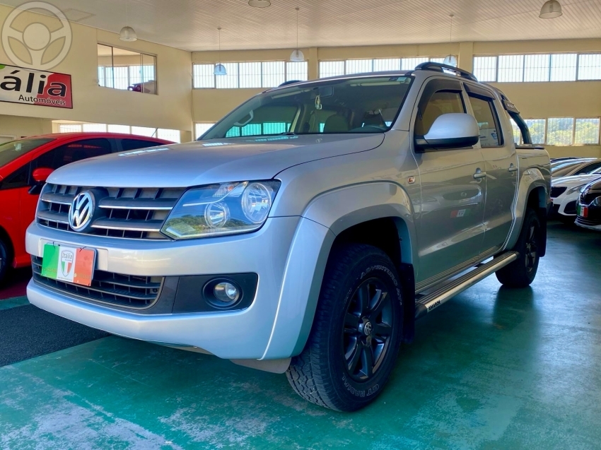 AMAROK 2.0 TRENDLINE 4X4 CD 16V TURBO INTERCOOLER DIESEL 4P MANUAL - 2011 - CAXIAS DO SUL